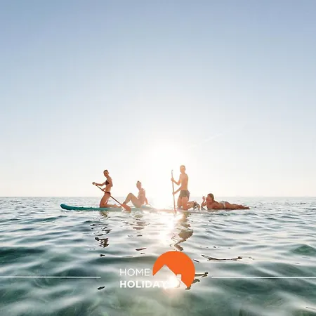 #230 Only Families - Flat A Flor By Holidays Apartmán