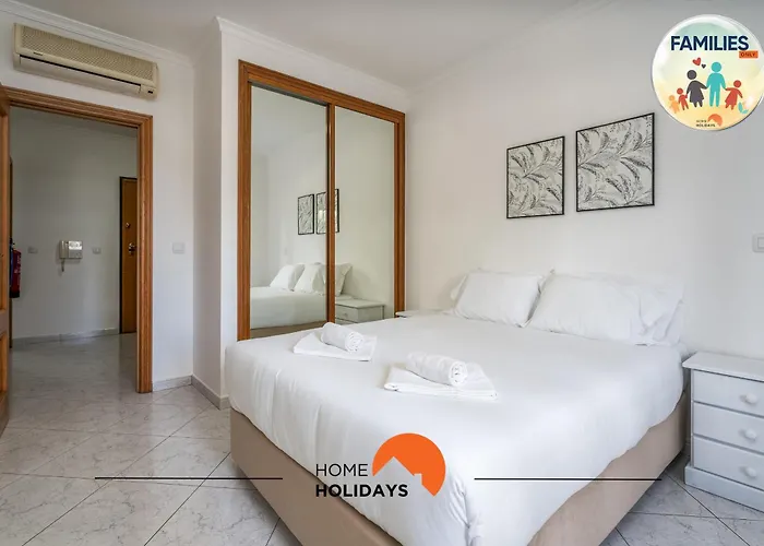 דירה #230 Only Families - Flat A Flor By Holidays אלבופיירה