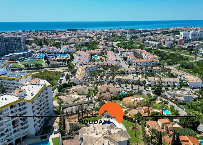 #230 Only Families - Flat A Flor By Holidays דירה