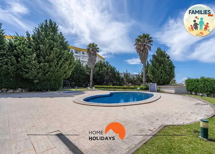 #230 Only Families - Flat A Flor By Holidays אלבופיירה