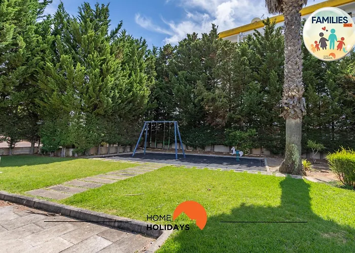 #230 Only Families - Flat A Flor By Holidays